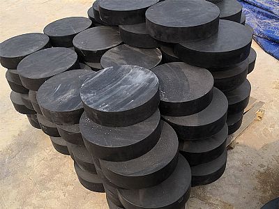桂东县板式橡胶支座由若干层橡胶片与薄钢板经加压硫化